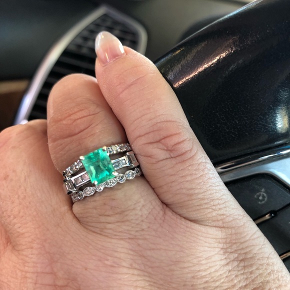 Colombian emerald and diamond ring - Picture 7 of 9